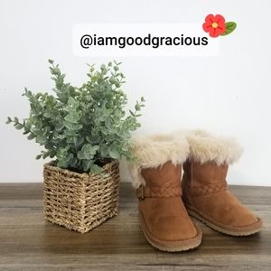 EUC Winter Boots Toddler 7 The Children's Place